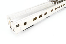 Load image into Gallery viewer, HO Brass NPP - Nickel Plate Products CB&Q - Burlington Route WP & D&RGW California Zephyr Dome-Observation Baggage Set