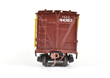 Load image into Gallery viewer, HO Brass CON PSC - Precision Scale Co. PRR- Pennsylvania Railroad Clas R7 Composite Refrigerator Car CP FGEX - Fruit Growers Express