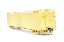 Load image into Gallery viewer, HO Brass WP Car Corp. PFE - Pacific Fruit Express Express Reefer 1950s Version