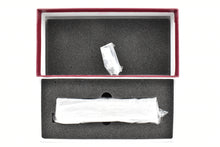 Load image into Gallery viewer, HO Brass Shoreham Shops GN - Great Northern 50 Foot Express Reefer FP #2116