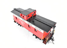 Load image into Gallery viewer, HO Brass DVP - Division Point NYC&St.L - Nickel Plate Road "1000" Series 30' Wood Caboose FP No. 1004