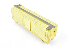 Load image into Gallery viewer, HO Brass NJ International MILW - Milwaukee Road Ribbed Boxcar 40' Single Door