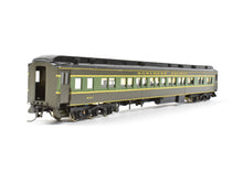 Load image into Gallery viewer, HO Brass CON Cascade Models CON NP - Northern Pacific HW Coach #604 Series Custom Painted