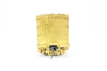 Load image into Gallery viewer, HO Brass WP Car Corp. PFE - Pacific Fruit Express Express Reefer 1950s Version