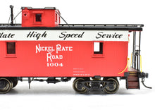 Load image into Gallery viewer, HO Brass DVP - Division Point NYC&St.L - Nickel Plate Road "1000" Series 30' Wood Caboose FP No. 1004