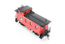 Load image into Gallery viewer, HO Brass CIL - Challenger Imports GN - Great Northern 25' Wood Caboose Early Version FP X684 REPLACEMENT BOX