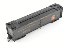 Load image into Gallery viewer, HO Brass Shoreham Shops GN - Great Northern 50 Foot Express Reefer FP #2033