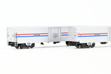 Load image into Gallery viewer, N Kato 106-3503 Amtrak Material Handling Car 2-Pack Phase III Set C-1 Nos. 1524 and 1547