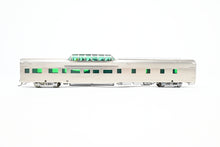 Load image into Gallery viewer, HO Brass Shoreham Shops CB&Q/D&RGW/WP California Zephyr Budd Vista Dormitory Lounge