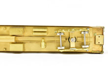 Load image into Gallery viewer, HO Brass Oriental Limited NP - Northern Pacific North Coast Limited Sleeper #366 w/o Skirts