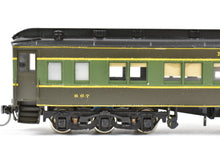 Load image into Gallery viewer, HO Brass CON Cascade Models CON NP - Northern Pacific HW Coach #604 Series Custom Painted