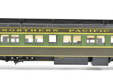 Load image into Gallery viewer, HO Brass CON Cascade Models CON NP - Northern Pacific HW Coach #604 Series Custom Painted