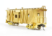 Load image into Gallery viewer, HO Brass Westside Model Co. WP - Western Pacific Outside Brace Bay Window Caboose