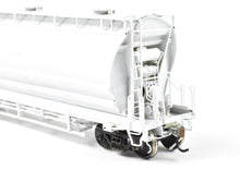 Load image into Gallery viewer, HO Brass OMI - Overland Models, Inc. NYC - New York Central PC - Penn Central and CR - Conrail Flexi-Flow PD Covered Hopper Custom Painted Unlettered