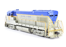 Load image into Gallery viewer, HO Brass Oriental Limited D&H - Delaware & Hudson GE U-30B 3000 HP Low Hood Road Switcher Custom Painted