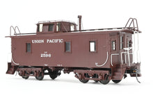 Load image into Gallery viewer, O Brass Sunset Models Third Rail UP - Union Pacific CA-1 Wood Caboose FP in Red No. 2596