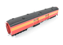 Load image into Gallery viewer, HO Brass TCY - The Coach Yard SP - Southern Pacific Streamlined Heavyweight Baggage Car "Daylight" Class 70-B-8 FP #6085