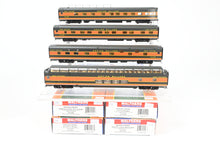 Load image into Gallery viewer, HO Walthers "Name Train" GN - Great Northern 1955 Empire Builder 10-Car Set