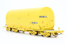 Load image into Gallery viewer, HO Brass CON OMI - Overland Models, Inc. UP - Union Pacific NASA Shuttle Solid Rocket Motor Rail Car Factory Painted No.50031