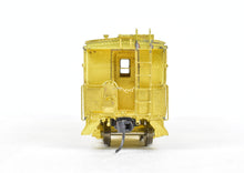 Load image into Gallery viewer, HO Brass OMI - Overland Models, Inc. IT - Illinois Terminal Bay Window Caboose #980-989