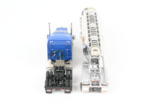 Load image into Gallery viewer, HO Brass CON CMC - Classic Mint Collectibles #14039 Peterbilt 379 3-Axle Tractor w/ Sleeper FP Blue and Heil 1040 Dry Bulk Trailer FP White for A&R Carriers