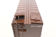 Load image into Gallery viewer, Gauge 1 - 1:32nd Scale Brass PSC - Precision Scale Co. PFE - Pacific Fruit Express 401' Wood Refrigerator R-30-12 Factory Painted No. 29925