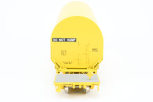Load image into Gallery viewer, HO Brass CON OMI - Overland Models, Inc. UP - Union Pacific NASA Shuttle Solid Rocket Motor Rail Car Factory Painted No.50031