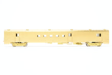 Load image into Gallery viewer, HO Brass Oriental Limited GN - Great Northern Streamlined Empire Builder 37 Mail Baggage