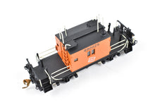 Load image into Gallery viewer, HO Brass OMI - Overland Models, Inc. MILW - Milwaukee Road Terminal Caboose Pro-Painted