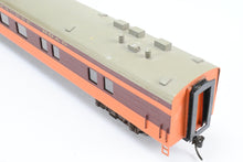 Load image into Gallery viewer, HO Brass NPP - Nickel Plate Products MILW - Milwaukee Road Hiawatha 2-Car Set Dining Car and Parlor Car Custom Painted /Upgraded Walthers Trucks