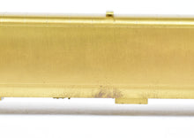 Load image into Gallery viewer, HO Brass Oriental Limited NP - Northern Pacific North Coast Limited #400 Water Baggage Car with Skirts