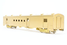 Load image into Gallery viewer, HO Brass Oriental Limited GN - Great Northern Streamlined Empire Builder 37 Mail Baggage