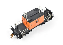 Load image into Gallery viewer, HO Brass OMI - Overland Models, Inc. MILW - Milwaukee Road Terminal Caboose Pro-Painted