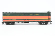 Load image into Gallery viewer, O Brass Sunset Models Third Rail GN - Great Northern REA - Railway Express Agency 54' Reefer Factory Painted No. 2249