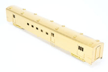 Load image into Gallery viewer, HO Brass Oriental Limited GN - Great Northern Streamlined Empire Builder 37 Mail Baggage