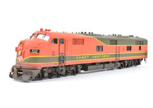 Load image into Gallery viewer, HO Brass Oriental Limited GN - Great Northern EMD E7A 2000 Phase II Factory Painted #512