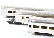 Load image into Gallery viewer, HO Brass Soho SP - Southern Pacific 204' Three Unit Articulated Diner Corrugated Sided