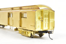 Load image into Gallery viewer, HO Brass NPP - Nickel Plate Products NYO&W - New York, Ontario & Western Baggage RPO Car