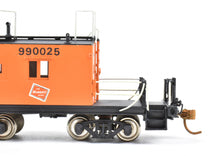 Load image into Gallery viewer, HO Brass OMI - Overland Models, Inc. MILW - Milwaukee Road Terminal Caboose Pro-Painted