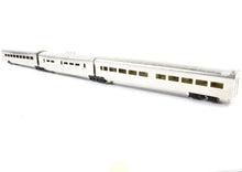 Load image into Gallery viewer, HO Brass Soho SP - Southern Pacific 204' Three Unit Articulated Diner Corrugated Sided