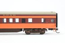 Load image into Gallery viewer, HO Brass NPP - Nickel Plate Products MILW - Milwaukee Road Hiawatha 2-Car Set Dining Car and Parlor Car Custom Painted /Upgraded Walthers Trucks