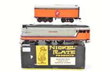 Load image into Gallery viewer, HO Brass NPP - Nickel Plate Products MILW - Milwaukee Road Class A 4-4-2 Streamline Hiawatha Atlantic FP w/Foam Damage
