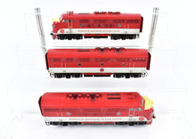 Load image into Gallery viewer, HO CON Athearn Genesis MKT - Missouri Kansas Texas EMD F3-A/F3-B/F3-A Phase 2 Set DCC & Sound