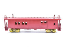 Load image into Gallery viewer, HO Brass Hallmark Models ATSF - Santa Fe Transfer Caboose Factory Painted Unlettered