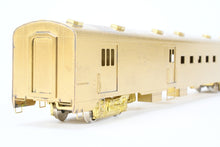 Load image into Gallery viewer, HO Brass Oriental Limited GN - Great Northern Streamlined Empire Builder 37 Mail Baggage