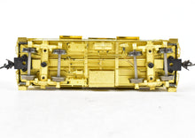 Load image into Gallery viewer, HO Brass OMI - Overland Models, Inc. C&O - Chesapeake & Ohio Wood Caboose