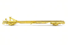 Load image into Gallery viewer, HO Brass OMI - Overland Models, Inc. Various Roads TTX - Trailer Train Thrall Front Runner 50' TOFC Car TTUX 121046 w/National Unitruck