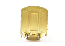 Load image into Gallery viewer, HO Brass Oriental Limited NP - Northern Pacific North Coast Limited Water Baggage Car w/o Skirts