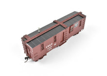Load image into Gallery viewer, HO Brass CON Railway Classics CB&Q - Burlington Route War Emergency Waycar Factory Painted REBOXX