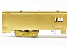 Load image into Gallery viewer, HO Brass Oriental Limited NP - Northern Pacific North Coast Limited Water Baggage Car w/o Skirts